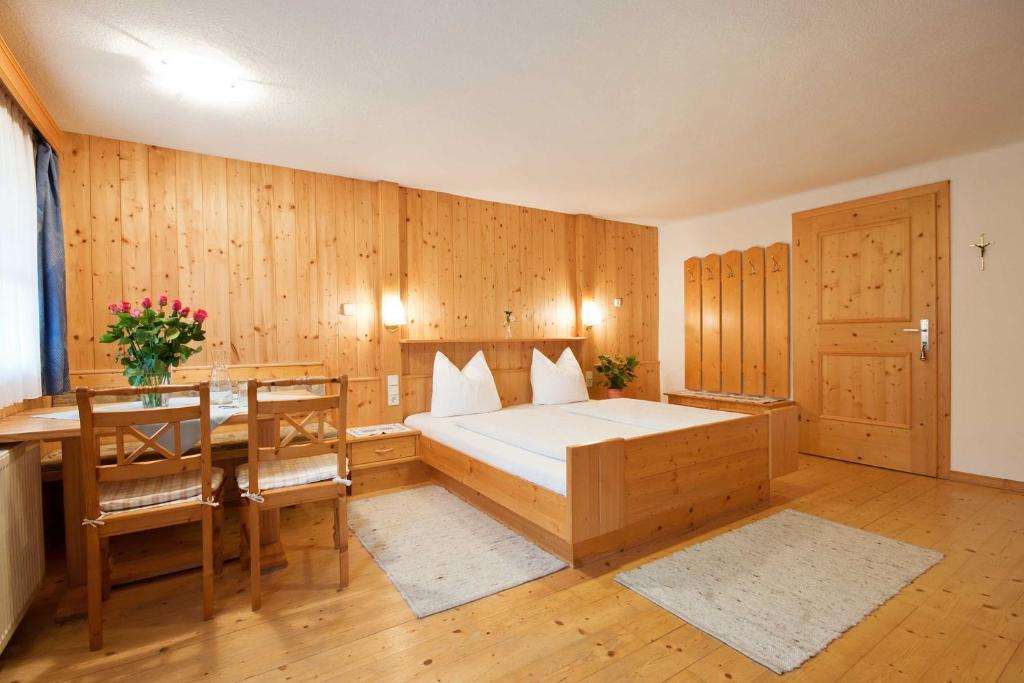 Landhaus Taurer Kals-am Großglockner 객실 사진